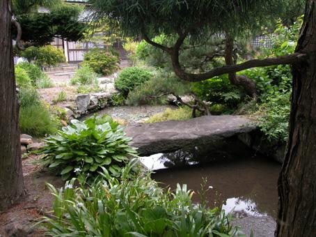 ご連絡先はこちら